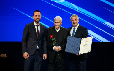 Arhitektu Nikoli Bašiću uručena nagrada za životno djelo: ‘Gledao sam prema Zadru kao prema velikom svjetlećem obećanju’