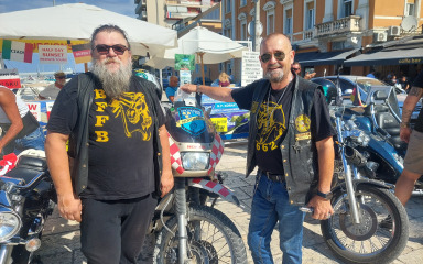 Beštije slave rođendan i pomažu Zaratinićima