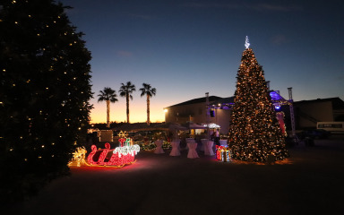 Otvoreno dječje Božićno selo i upaljena prva adventska svijeća, a evo kako izgleda adventski Vir