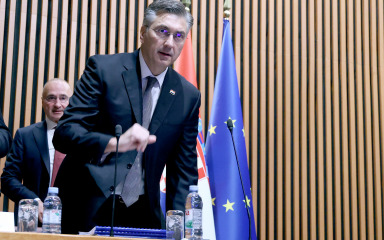 Plenković poručio ljevici: ‘Lažne su vam tvrdnje o povijesnom revizionizmu i ustaštvu’