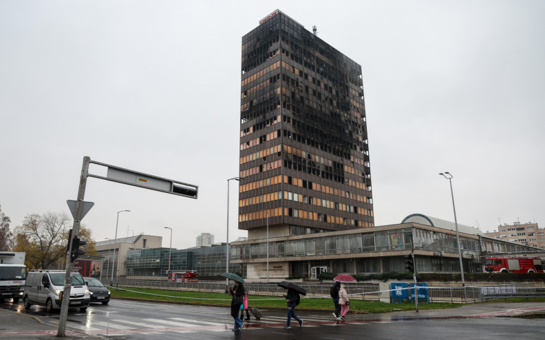 Dvojica 18-godišnjaka osumnjičena za izazivanje požara u zgradi Vjesnika: 'Preskočili su ogradu...'