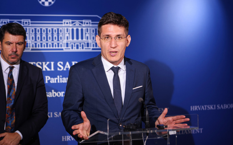 Most traži izlazak iz “koalicije voljnih”: ‘Hrvatska u njoj nema što raditi, posebno nakon huškačkih poruka iz Francuske’