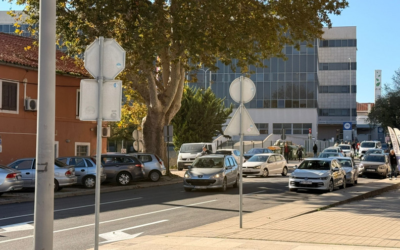 Cesta uz Polikliniku ponovno je otvorena za promet