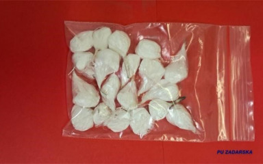 PRETRAŽEN MU DOM! Policija u Zadru od 52-godišnjaka oduzela kokain!