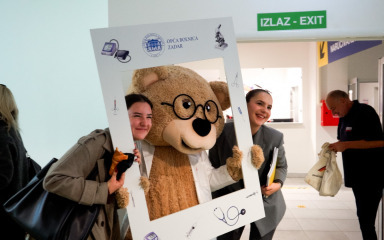 Djeca i mladi upoznali čaroliju laboratorijske medicine u OB Zadar