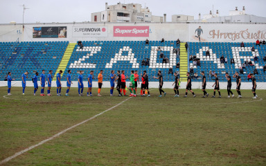 ŠOK NA STANOVIMA Uz prazne tribine, Neretva Zadru napunila mrežu