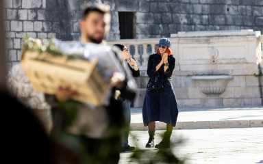 [FOTO] Izvrsno vrijeme prvog dana studenog izmamilo mnoge u šetnju