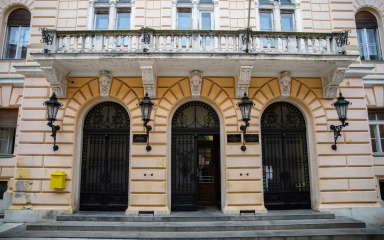 U Novalji izbo čovjeka pet puta, dobio godinu zatvora! ‘Prvo ga je gurnuo, a onda…’