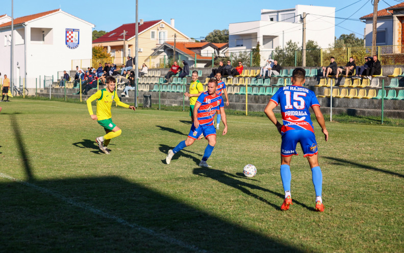 Slavlje Nove zore u dvorištu Hajduka