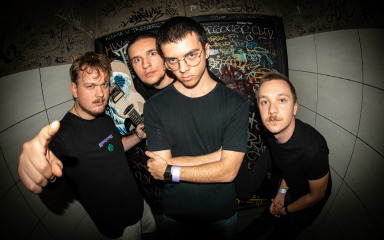 RHAPHIGASTER NEBULOZA Debitantski nosač zvuka zagrebačke grupe Smrdljivi Martini