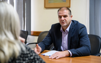 NAJBOLJE IZ 2025. (5) Ravnatelj biogradske bolnice otkrio kako je za opremu “užicao” 60 tisuća eura: ‘Pomogli su i susjedi’