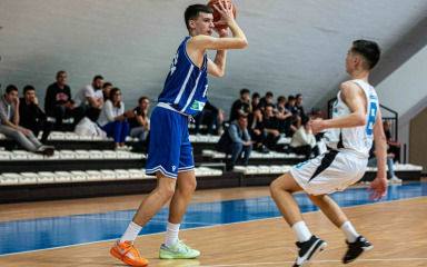 Dubrovnik potopljen s 95 razlike, Ribola s 36