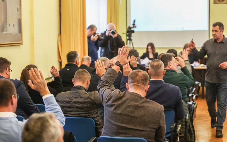 PET VIJESTI DANA Četvrtak obilježio nesvakidašnji događaj na županijskoj sjednici