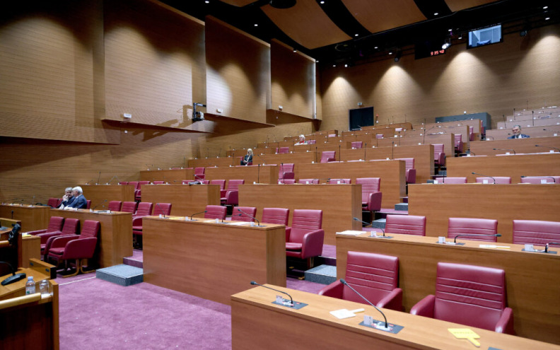 U novu godinu Hrvatska ulazi bez ustavnih sudaca i šefa Vrhovnog suda, sve je zapelo u blatu politike