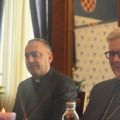 U Maloj vijećnici predbožićni susret predstavnika Nadbiskupije i Grada