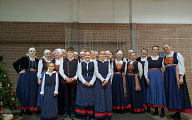 Božićni koncert ‘Na dobro nam Božić dojde’ ispunio dvoranu u Neviđanima