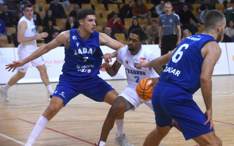 Zadrani ponovno pokleknuli na riječkom Zametu