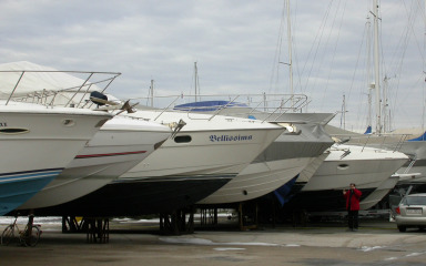LOPOVI HARAJU U Gornjem Karinu ukradena brodica sa suhog veza, a na Višnjiku krađa s gradilišta