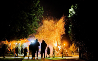 Kožino slavi Badnjak i Štefanje uz bakalar, kobasice i dobru feštu