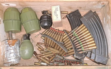 Građanin dragovoljno predao ručne bombe i streljivo