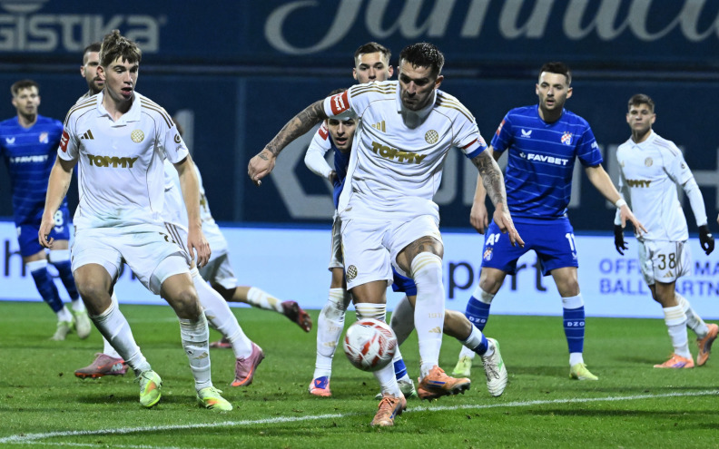 Dinamo golom u 102. minuti izvukao bod protiv Hajduka i ostao na vrhu ljestvice