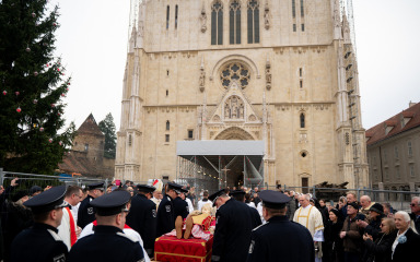 Relikvije bl. Alojzija Stepinca vraćene u zagrebačku katedralu