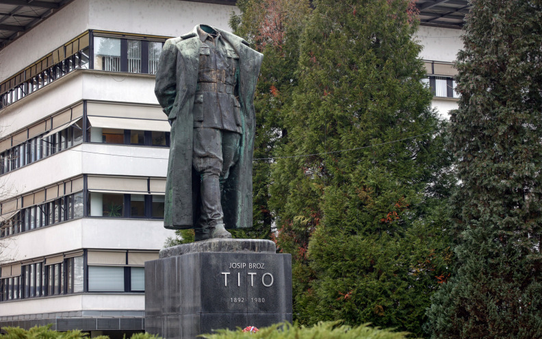 Tito ostao bez glave