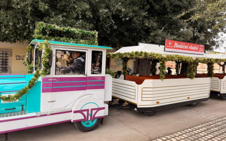 Ovog vikenda u sklopu Adventa u Zadru započinje Đir po gradu i omiljena atrakcija za najmlađe