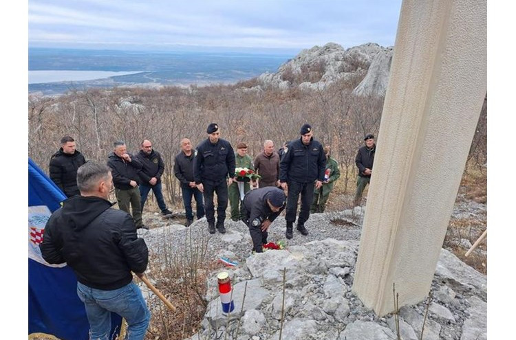 Obilježena 33. godišnjica pogibije Dragana Žunića, pripadnika Specijalne jedinice Poskoci