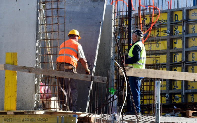 Cijene nekretnina ni ove godine neće biti povoljnije: 'Cijene dižu baš svi, od projektanata do tesara'