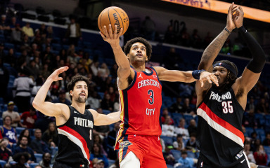 Pelicansi poraženi od Trail Blazersa, Matković solidan