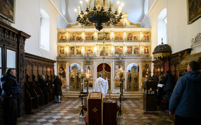 [FOTO] U crkvi svetog Ilije proslavljen Božić po julijanskom kalendaru