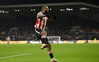 NEVJEROJATNA PRIČA! Nosio je namirnice u trgovini, bio je zidar, a sada je jedan od najboljih