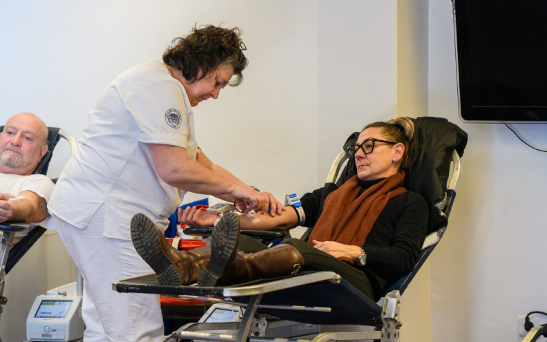 FOTO Provedena velika akcija darivanja krvi u dvorani Krešimira Ćosića