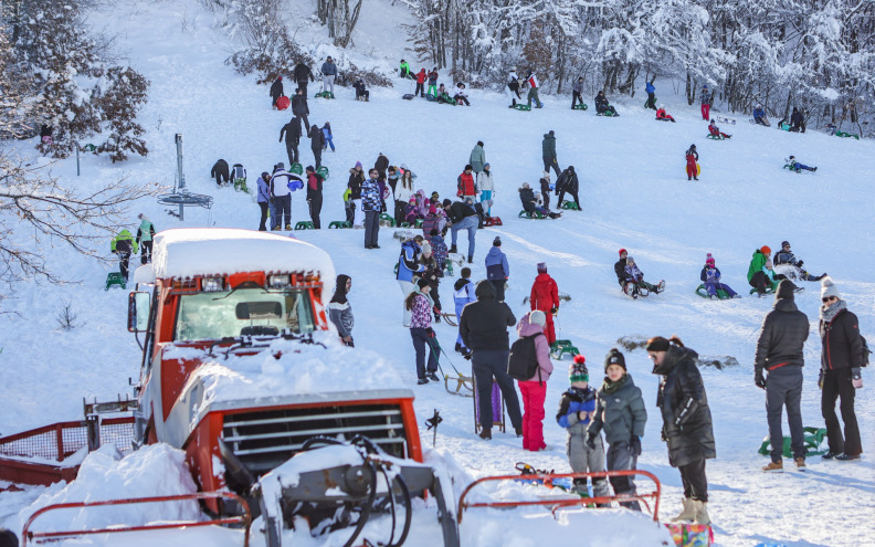 [FOTO] ZIMSKA IDILA NA CVITUŠI Posjetili smo popularno ličko sanjkalište prepuno Zadrana