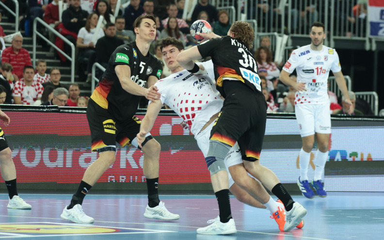 EURO: Španjolska jedva pobijedila Srbiju, Francuzi uvjerljivi nad Češkom