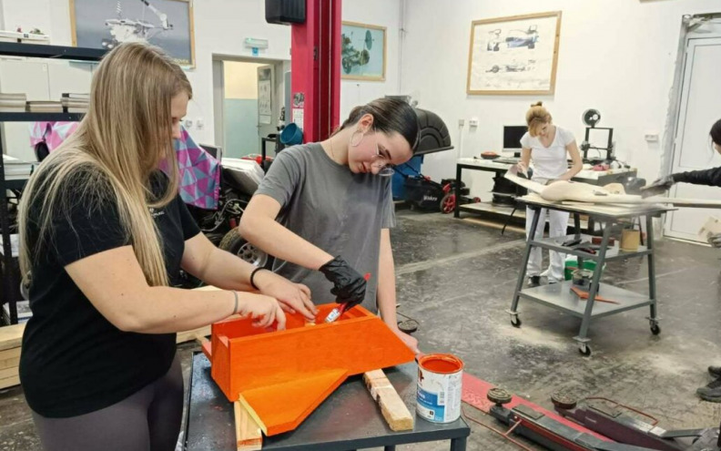 OBRTNIŠTVO CVJETA Trenutno radi čak 133 tisuće obrta, mladi sve zainteresiraniji za obrtnička zanimanja