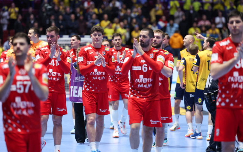 VAŽNA POBJEDA HRVATSKE! Naši rukometaši 'nokautirali' Island, bilo je dramatično