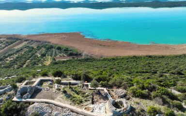 ARHEOLOŠKA ISTRAŽIVANJA Plato Osridka s vojno-stambenom ulogom: ‘Zid pronađen…’
