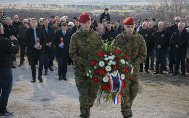 FOTO U Škabrnji odana počast Draganu Gulanu i Denisu Špiki