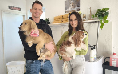 Mađarski par Zakar na Viru otvorio prvi kozmetički, terapijski i frizerski salon za pse i kućne ljubimce