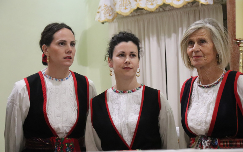 U Viru održan 10. božićni susret klapa, predstavili se i izvođači kojih dosad nije bilo