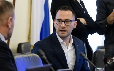 Nakon dva mjeseca kao v.d. Šime Sikirić imenovan na mjesto pročelnika Službe župana