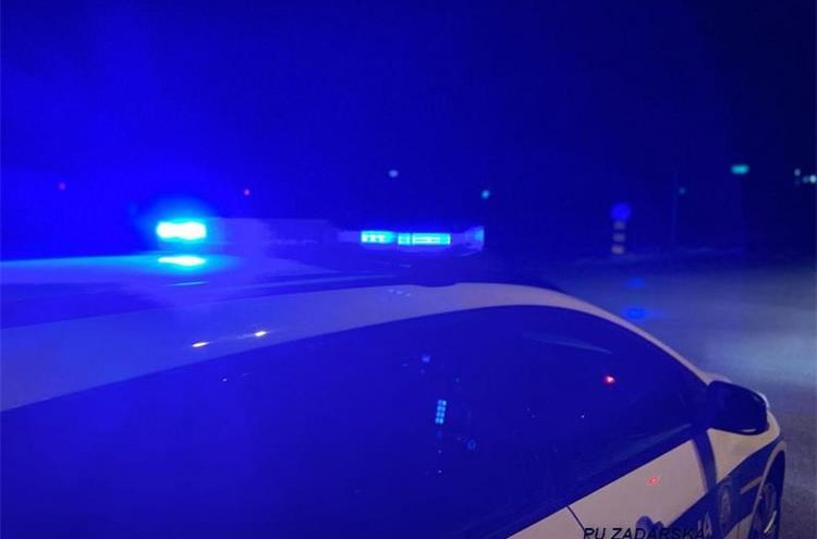 U Poličniku 37-godišnjak vozio pijan i bez vozačke dozvole, privremeno mu oduzeli automobil