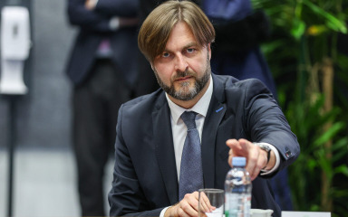 Ćorić: Nema razloga za zaokret iz utabane staze Marića i Primorca