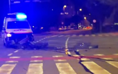 Nesreća na jednom od najprometnijih raskrižja u Zadru! Prilična šteta na vozilu hitne pomoći