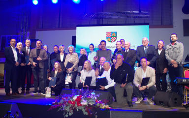 Svečanom sjednicom proslavljen Dan Grada Biograda, dodjeljene nagrade najzaslužnijima