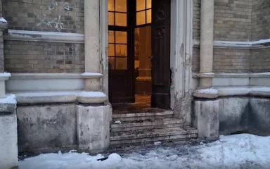Podmetnula požar na katoličkoj crkvi u Novom Sadu, SDSS osudio napad kao zločin iz mržnje