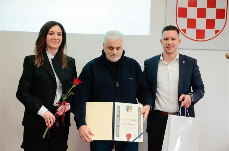 Prvom zapovjedniku SJP Poskoci, Đuri Županu uručeno priznanje povodom obilježavanja Dana Općine Jasenice