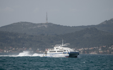 Zbog nepovoljnih vremenskih uvjeta u prekidu katamaranska i brodske linije na zadarskom području